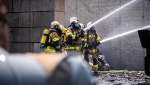 Beim Großbrand in Nußdorf-Debant in Osttirol waren wohl auch Batterien oder Akkus der Auslöser.