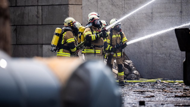 Beim Großbrand in Nußdorf-Debant in Osttirol waren wohl auch Batterien oder Akkus der Auslöser.
