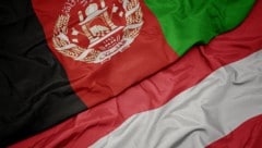 Die Regierung in Wien arbeitet auf Beamtenebene mit dem Taliban-Regime zusammen, das eigentlich ...