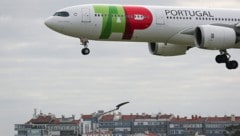 Großes Glück hatten die Passagiere an Bord eines Flugzeugs der portugiesischen Airline TAP ...