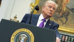 US-Präsident spricht von der „größten Deregulierungsmaßnahme“ in der Geschichte der USA.