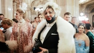 Pelz beim Opernball, Stil-Regeln bei 35 Grad: Harald Glööckler bleibt seiner Linie treu und ...
