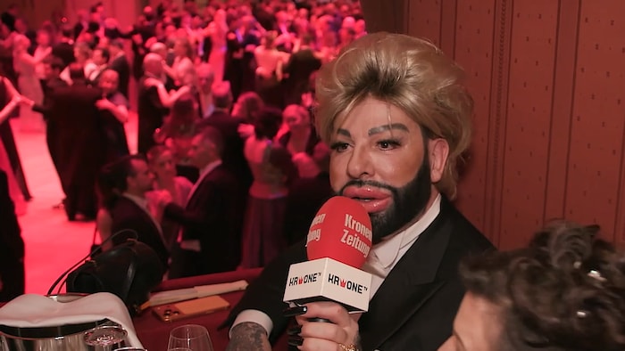 Sperrt die Großfußhühner weg – Glööckler mit Kompost-Frisur.