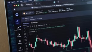 In einem Brief an die Aktionäre gab sich Coinbase angesichts des schlechten Quartalsergebnisses ...