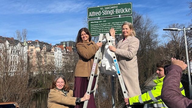 Bürgermeisterin Elke Kahr (unten), SPÖ-Chefin Doris Kampus und Vizebürgermeisterin Judith ...