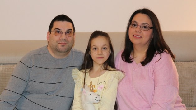 Stella Mia wird von ihren Eltern rund um die Uhr umsorgt. Das Mädchen aus Wien wartet derzeit ...