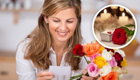 Viele Floristiker stellen Blumensträuße mit Grußkarten zu. Auch romantisch: eine einzige Rose ...