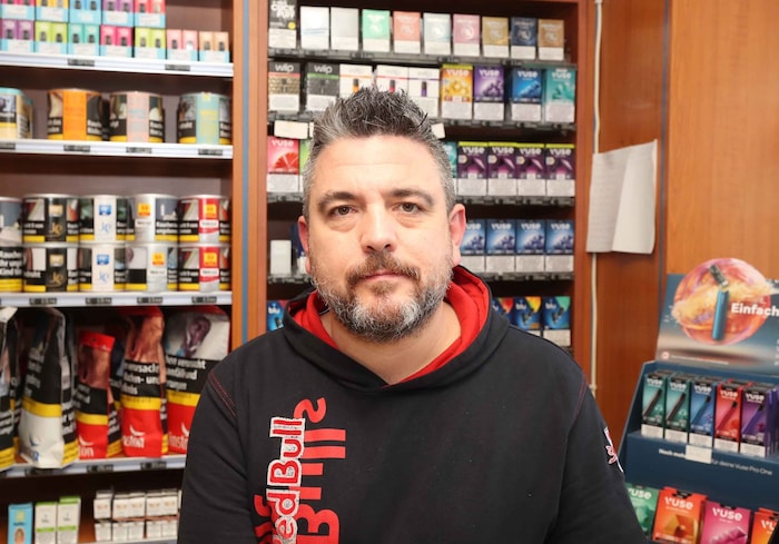 Manfred Weiss, Eisenstadt: „7,50 Euro kostet bei uns die teuerste Packung – ich bemerke aber ...