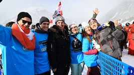 Die Brüder Gino und Luca, Papa Hanno, Mama Caterina und Gattin Julia Hämmerle feierten ihren ...