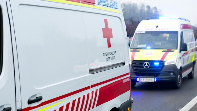 Fünf Personen mussten ins Spital gebracht werden.