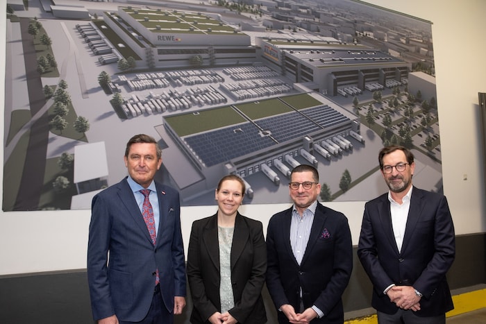 Peter Hanke (Bundesminister für Innovation, Mobilität und Infrastruktur), Isabella Handler ...