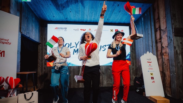 Die große Drei-Nationen-Party: Conny Hütter (Ö), Federica Brignone (It) und Romane Miradoli ...