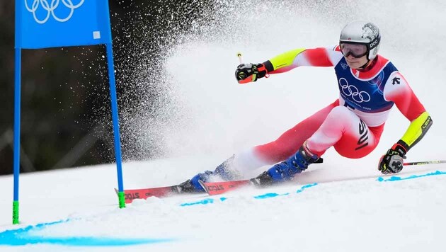 Marco Odermatt also failed to win gold in the giant slalom.