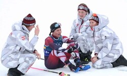 Heidi Bucher, Austria‘s Lisa Achleitner, Austria‘s Katharina Brudermann und Teresa Stadlober ...
