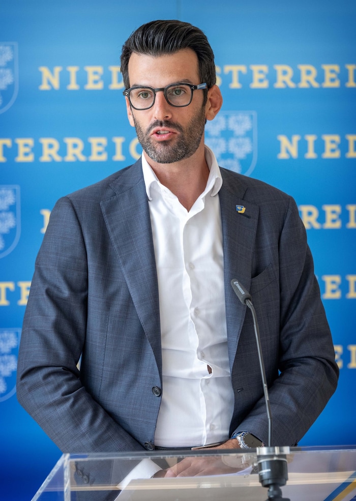 Verkehrs- landesrat Udo Land- bauer hätte an ÖBB-Krise keine Schuld, so die FPÖ.