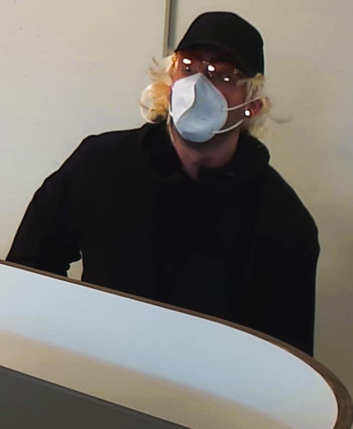 Die Polizei sucht diesen Mann