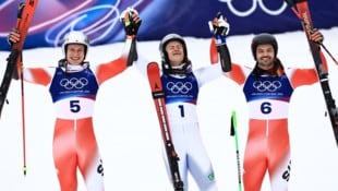 Marco Odermatt, Lucas Pinheiro Braathen und Loic Meillard (von li. nach re.)