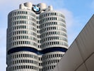 Das Headquarter von BMW befindet sich in München.