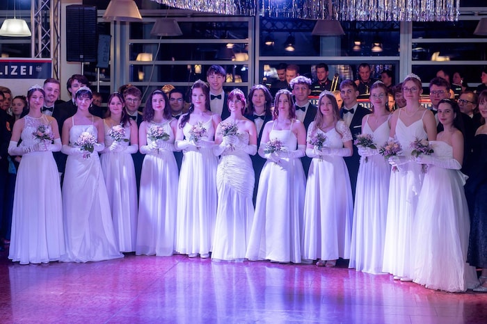 Das Jungdamen- und Jungherrenkomitee.