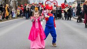 33 Gruppen, fünf kleine Wägen und ganz viele Kinder kamen zum 43. Faschingsumzug in Kalsdorf.