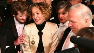Schockmoment am Opernball: „Schaumrollenkönig“ Karl Guschlbauer und Superstar Sharon Stone sehr ...