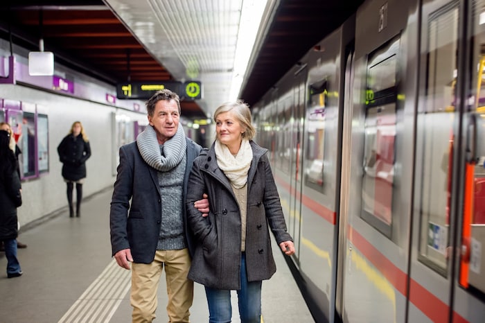 Nicht immer sind es physische Hürden, die Seniorenvertretern aktuell sauer aufstoßen: Auch die ...