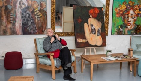 Bunt, manchmal ernst, meist jedoch fröhlich – so präsentieren sich die großformatigen ...