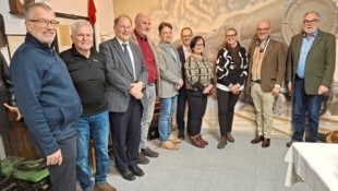 Das zweite Treffen von Bahnfreunden, die die Strecke Sigmundsherberg – Zellerndorf wiederbeleben ...