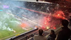 Raketen auf dem Rasen – Rapid reagiert.