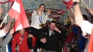 Der harte Weg führte Janine Flock zu Olympia-Gold und einer riesigen Party im Austria House in ...