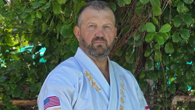 Unter der Arbeitskleidung von Manfred Tiefenbach stecken mehr als 100 Kilogramm. Der Fettanteil ...