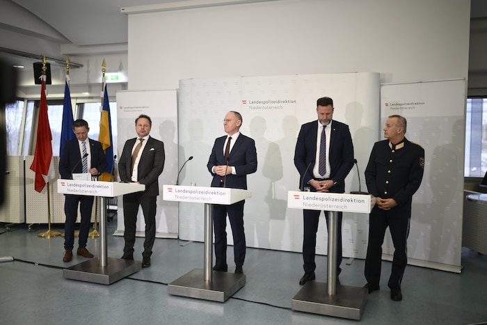 Bisher konnten 23 Tatverdächtige ausgeforscht werden.