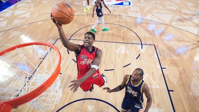 Anthony Edwars (in Rot) wurde als wertvollster Spieler des All-Star-Games ausgezeichnet.