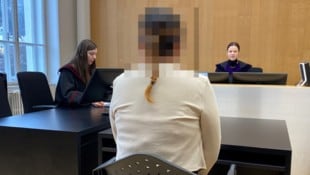 Die Angeklagte brach vor Gericht wiederholt in Tränen aus.