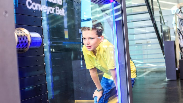 In der voestalpine Stahlwelt gibt es Workshops, hier startet auch eine Werkstour;