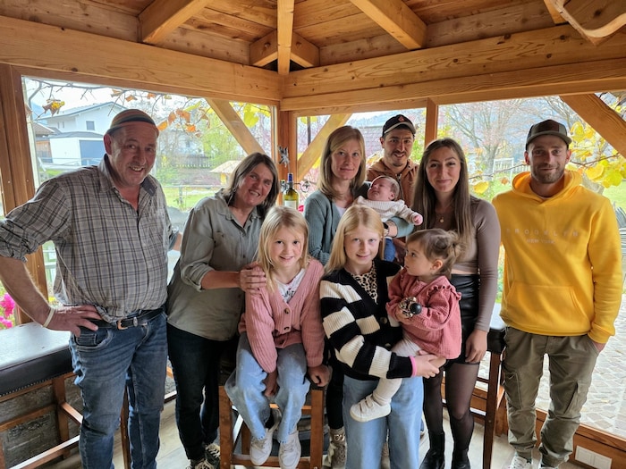 Familie Gollenz. Im Eselpark helfen alle zusammen.