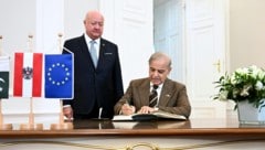 Von links: Bundeskanzler Christian Stocker (ÖVP) und Pakistans Premierminister Shehbaz Sharif 