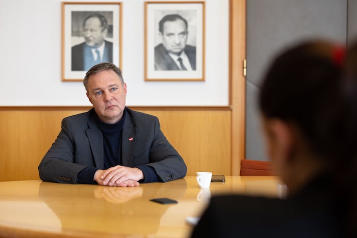 Das Interview fand in der SPÖ-Zentrale in der Löwelstraße statt.