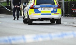 Während der Mann bereits in U-Haft sitzt, weiten sich die Ermittlungen gegen ihn und mögliche ...