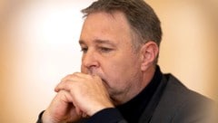 Ein nachdenklicher Vizekanzler Andreas Babler 