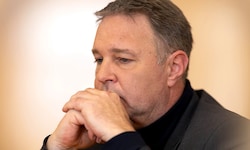 Ein nachdenklicher Vizekanzler Andreas Babler 