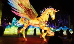 Vom Holzschlange-Jahr zum Feuerpferd: China startet ins neue Jahr mit Hightech-Show