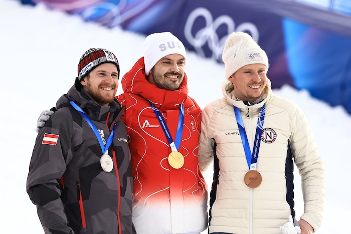 Strahlende Gesichter: Gstrein, Meillard und Kristoffersen (v. li.).