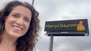 Mit ihren Plakaten hatte Lisa Erfolg – 4000 Männer meldeten sich, mit einem verbrachte sie ...