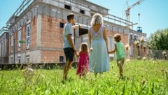 Wer 100 Quadratmeter sein Eigen nennen möchte, muss mehr als elf Jahresgehälter hinlegen.