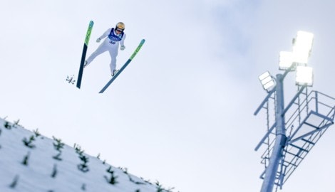 Johannes Lamparter geht als Zweiter in die Loipe.