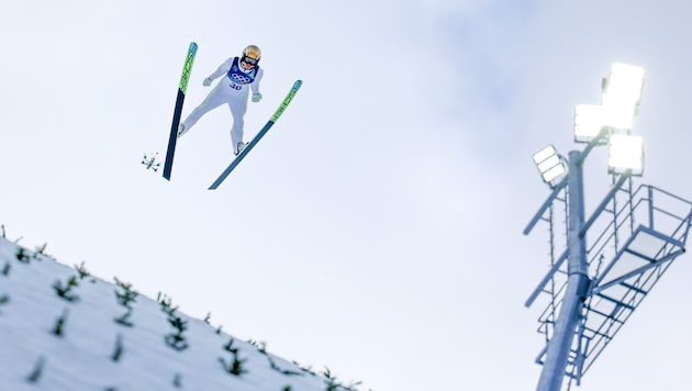 Johannes Lamparter geht als Zweiter in die Loipe.