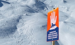 In Tirol herrscht am Dienstag verbreitet Gefahrenstufe 4.