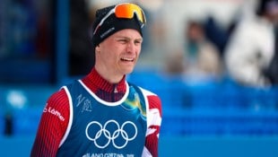 Johannes Lamparter geht als Zweiter in die Loipe.