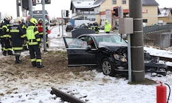 Die Seniorin am Steuer wurde schwer verletzt